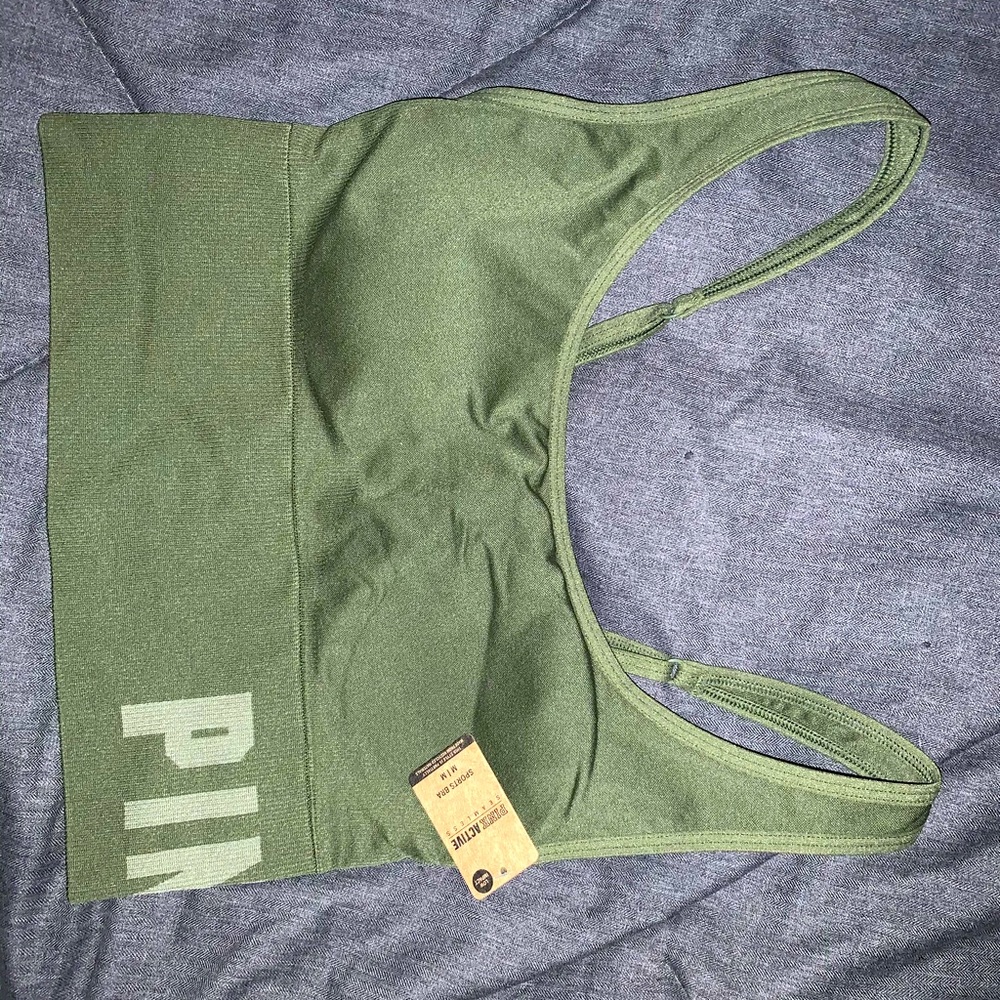 Pink Seamless sports bra - Picture 5 of 9